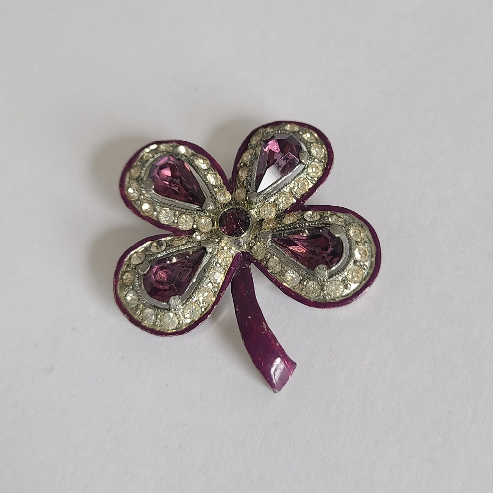 Vintage Boho Mid Century Purple 4 Leaf Clover Flower Rhinestone Brooch Pin